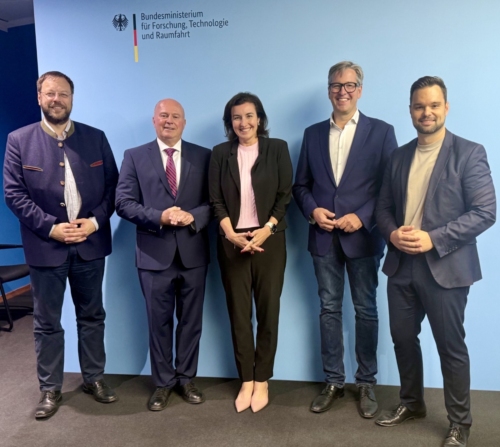 Dorothee Bär with guests at the Federal Ministry of Research, Technology and Space
